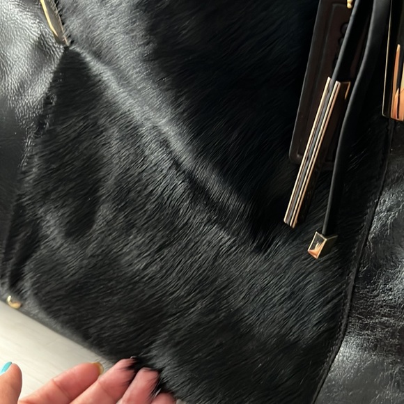 Wilson Leather Purse with faux fur - Picture 6 of 7